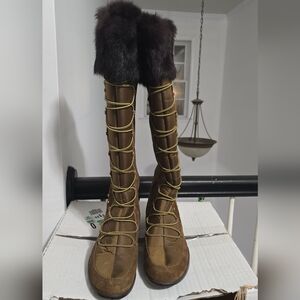VINTAGE Baby Phat Brown Lace-Up Boots with Fur Trim